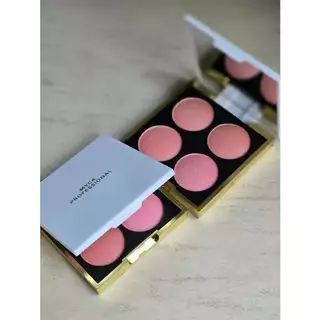 บลัชออนพร้อมส่ง [ของแท้จากบริษัท ] MYCA STAGE LIGHT BLUSH PALETTE บลัชออนไมก้า สเตรท ไลท์ พาเลท บลัชออนไฮไลท์