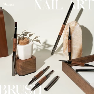 Majikku พู่กันเพ้นท์ ใช้งานได้ 2 ด้าน พู่กันปลายแหลม Nail Brush พู่กันทาสีเล็บ ตัดเส้น ใช้งานง่าย ไม่แตกง่าย