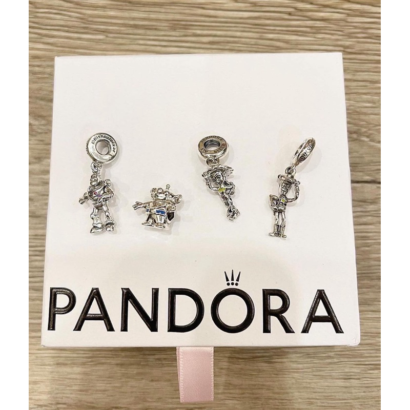🍖Pandora Toy Story 🧸🎁🗼