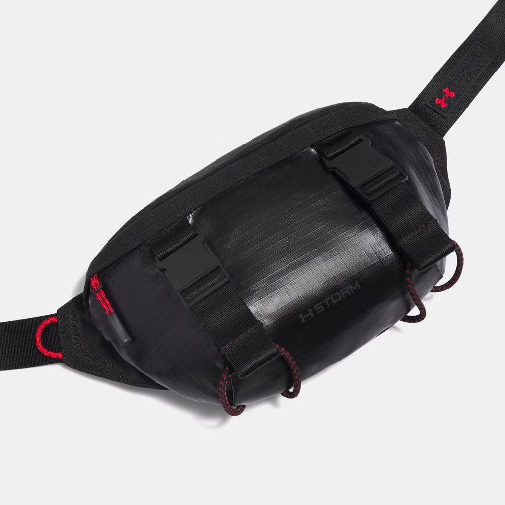 UNDERARMOUR กระเป๋าคาดเอวผู้ใหญ่ รุ่น UA Summit Trail Waist Bag / 1388932 (001)