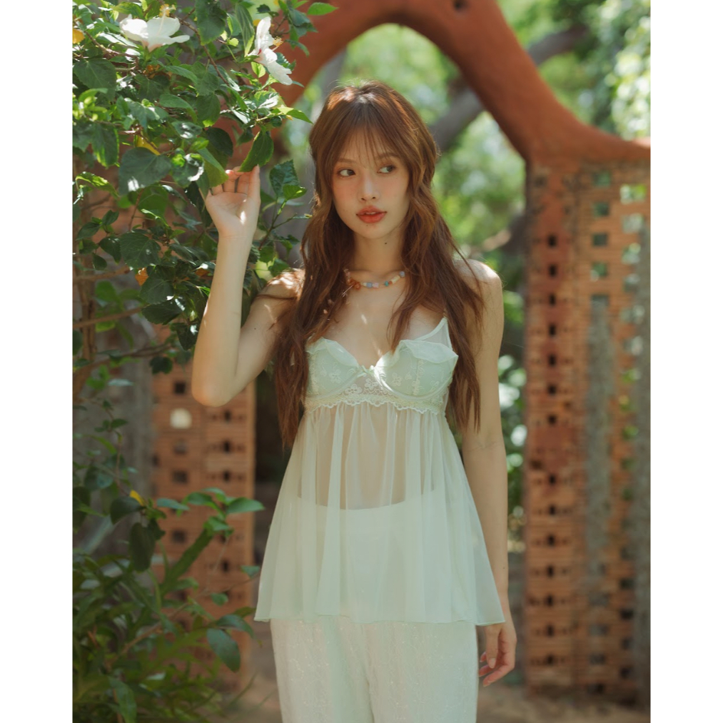 Everyday.We.Vacay - Sofia See Through Top - Ocean Green [พร้อมส่ง] เสื้อสายเดี่ยว ลูกไม้ ฟรีฟองน้ำดั