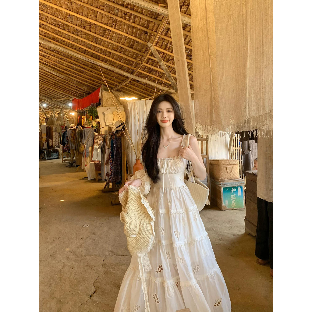 Mogwany พรี / Alisa Lasercut Dress ผ้ามีดีเทล ทรงสวย ใส่เที่ยว ใส่ออกงาน สวยมากค่า เก็บโค้ดหน้ากิจกรรม