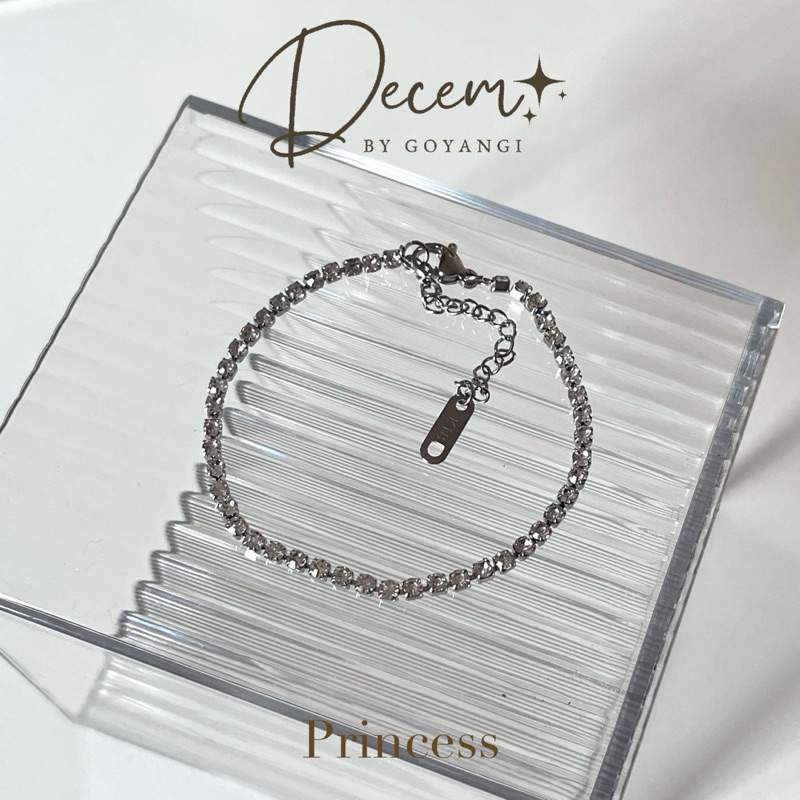 Decem- สร้อยข้อมือรุ่น Princess Tennis bracelet คริสตัลทั้งเส้น สแตนเลสสามารถใส่โดนน้ำได้ ไม่ลอกไม่ดำ มีถุงเก็บแถมให้