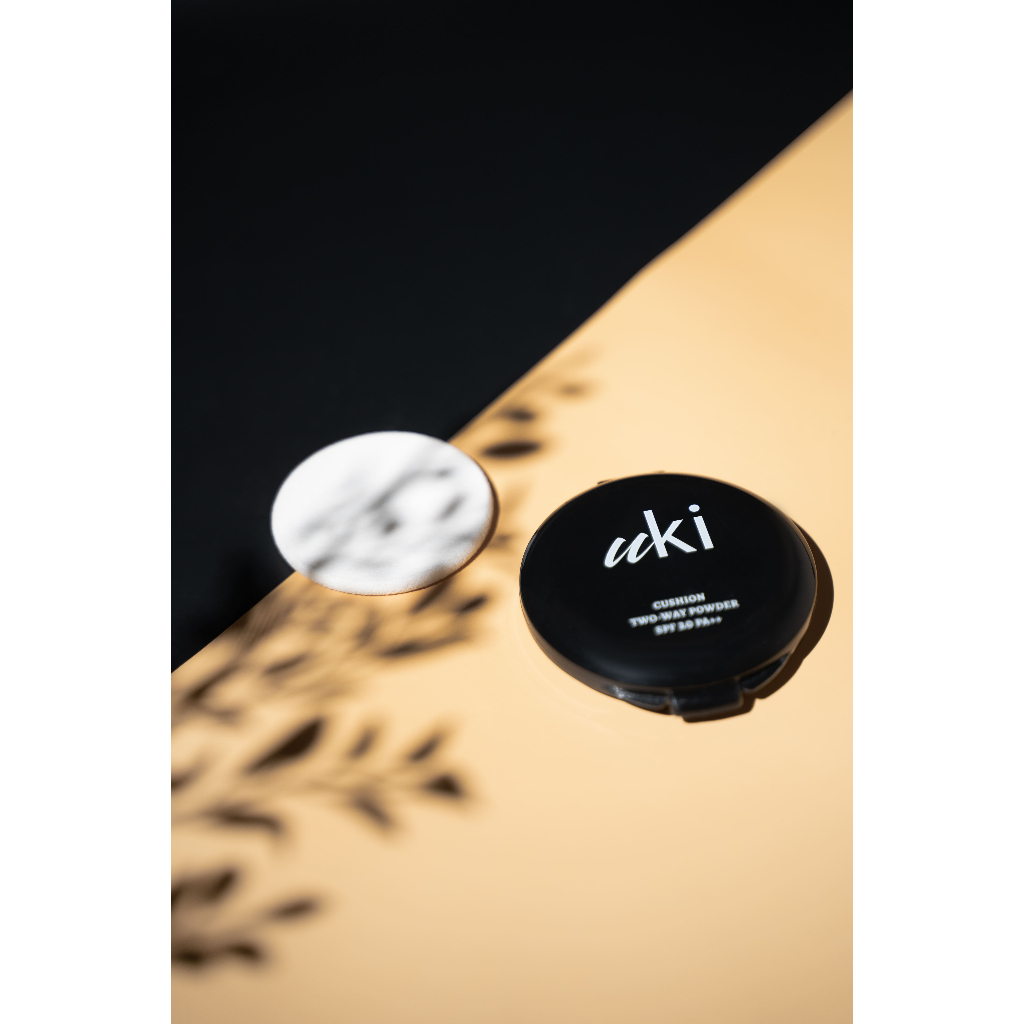 Uki แป้งพัฟคุชชั่น กันแดด SPF20 PA++ ผสม Collagen Uki Two Way Powder กันน้ำ และปกป้องผิวจากรังสียูวี