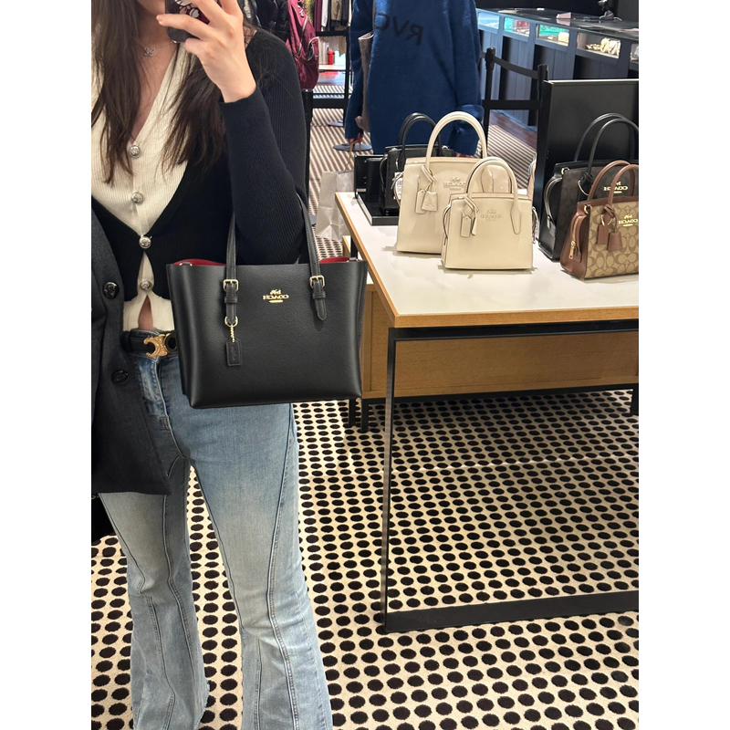 COACH Mollie Tote In Signature Canvas ของแท้ กระเป๋าช้อปปิ้งและเดินทางขนาดใหญ่