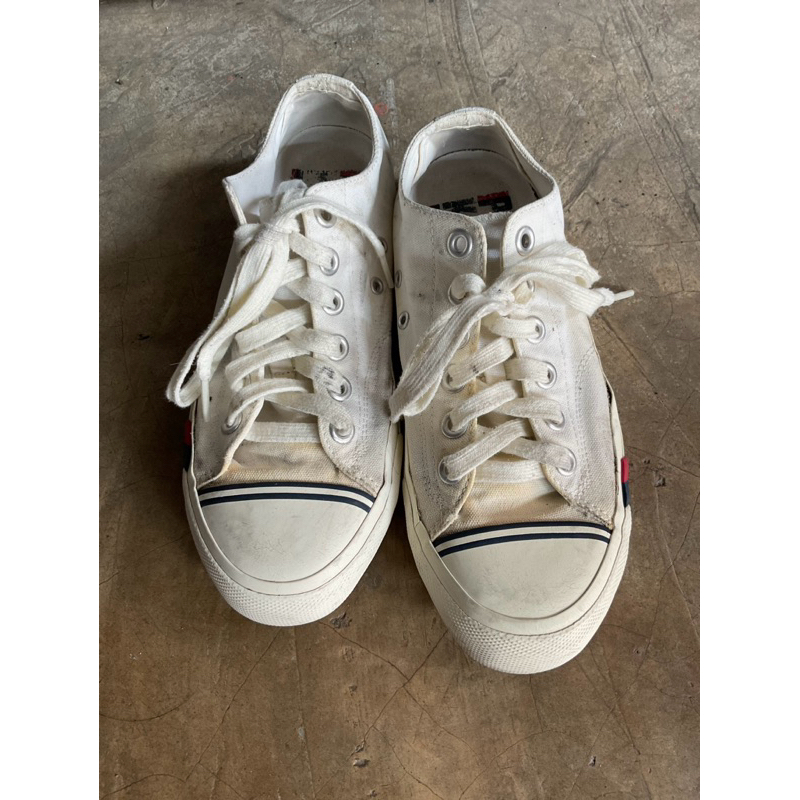 รองเท้าผ้าใบ Pro-keds สีขาว