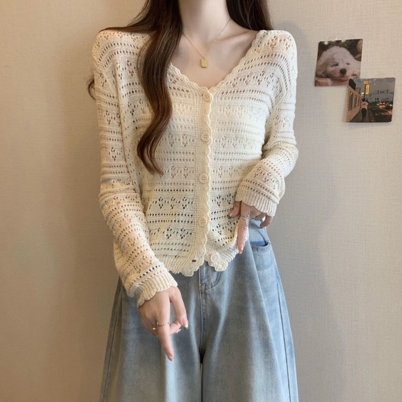เสื้อคลุมคาร์ดิแกน ไหมพรม คอวี กระดุม เนื้อผ้าเบาบาง ใส่คลุมสบาย #1609