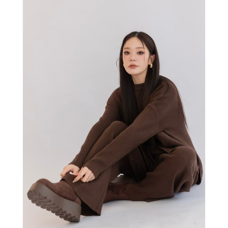 ชุดเซ็ตไหมพรม TOFFY KNIT SET แบรนด์ COATSWEATER