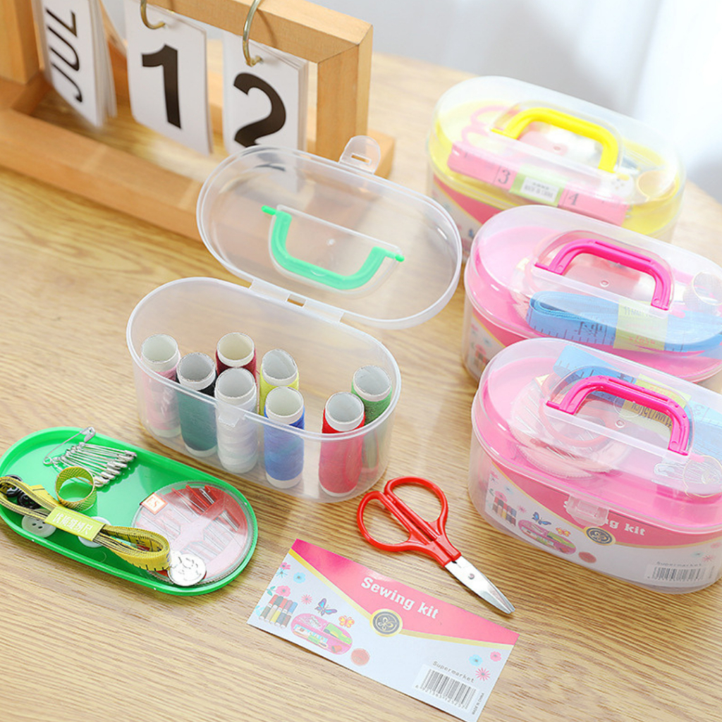 At.Store อุปกรณ์เย็บผ้า ชุดเข็มและด้าย ที่เย็บผ้า เข็ม ด้าย  ขนาดเล็ก คละสี