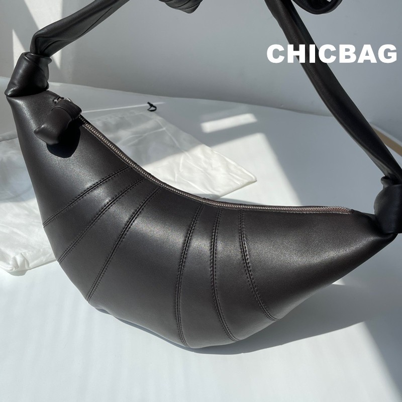 『CHICBAG』Lemaire Croissant Bag Messenger Bag ขนาดทรัมเป็ต ขนาดกลาง กระเป๋าสะพายเดี่ยว กระเป๋าถือ เกี๊ยวแพ็ค