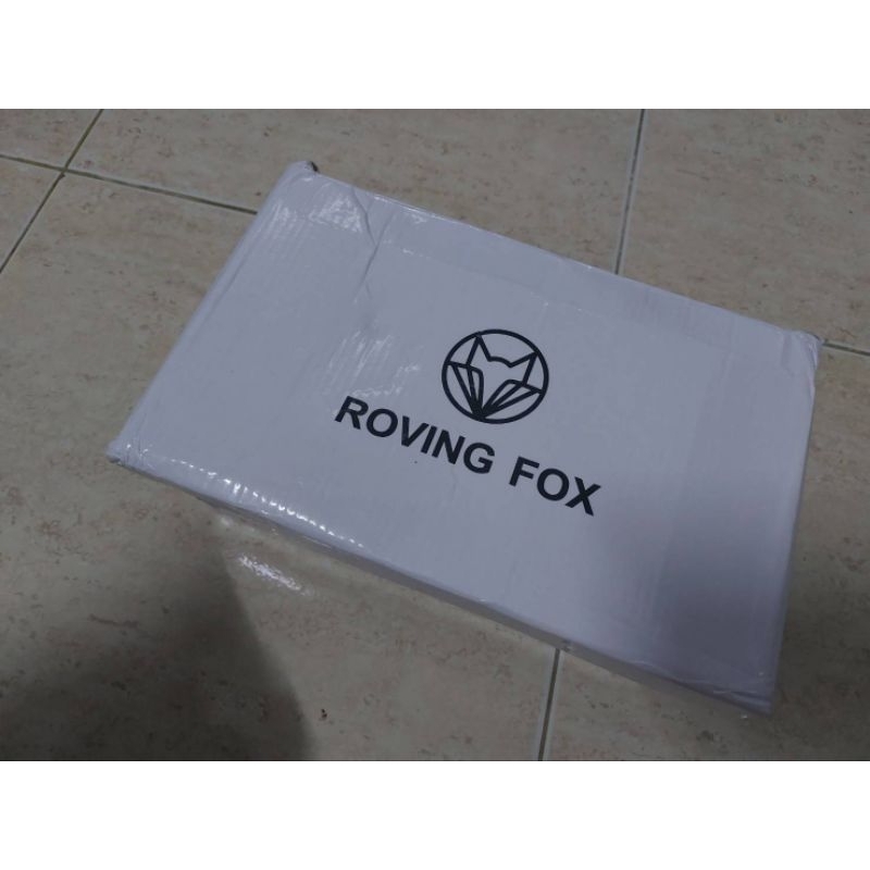รองเท้าผ้าใบ ROVING FOX รุ่น FW1945