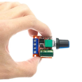ตัวควบคุมความเร็วมอเตอร์ช่วงแรงดันไฟฟ้ากว้าง 5A 90W PWM โมดูลปรับ DC 5V 35V L296