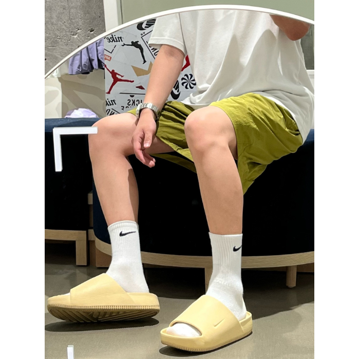 Nike Calm Slide Sandals ไนกี้ Brown/Light yellow/Black/Dark green รองเท้าแตะ