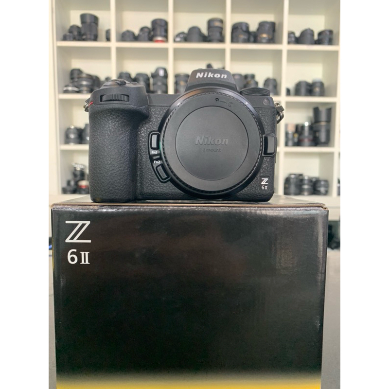 Nikon Z6II    ชต 9567    อดีต0    อุปกรณ์ครบกล่อง   แบต    แท่นชาร์จ    สายคล้อง   : มีรอยถลอคตรงขอบ