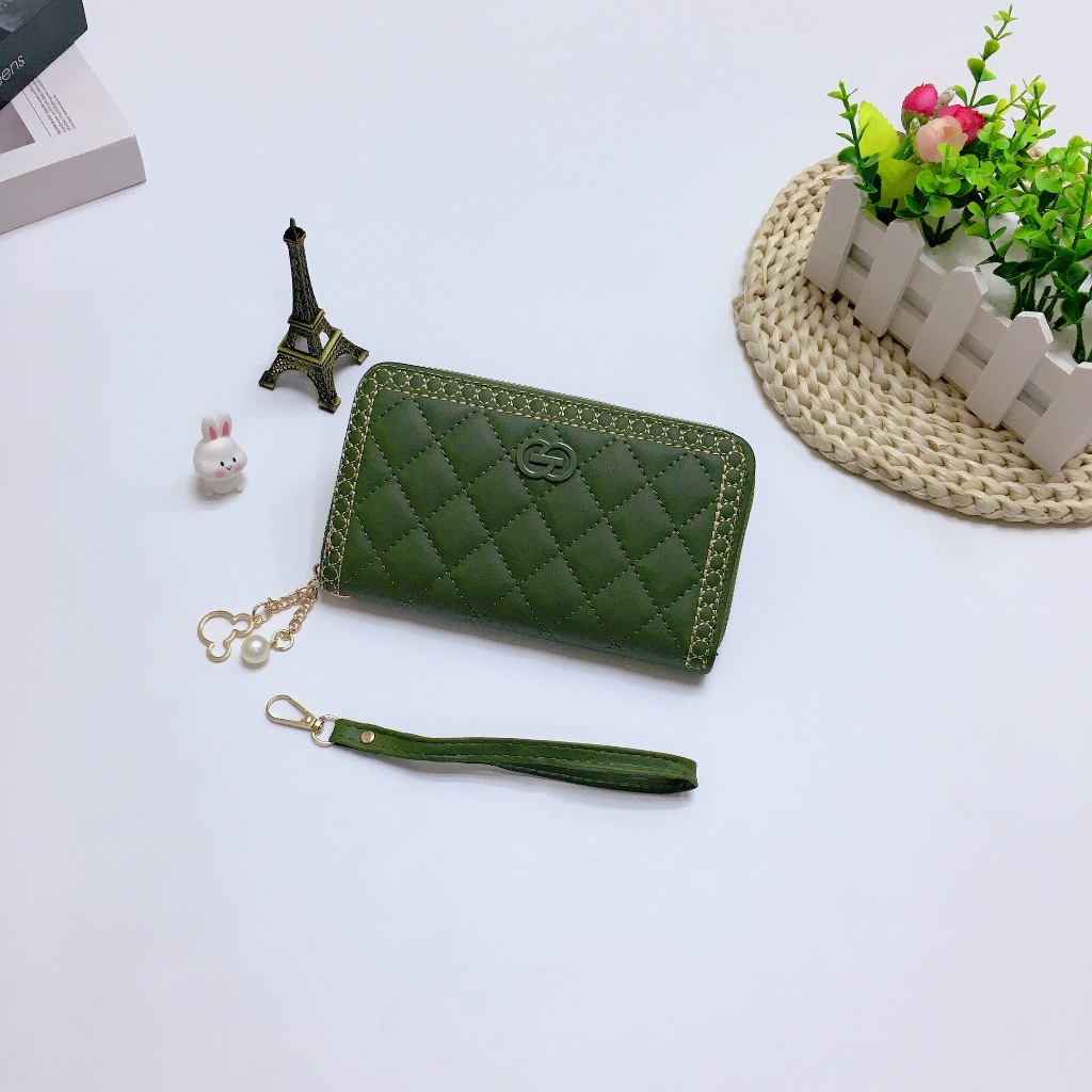 DNN02#กระเป๋าสตางค์ใบกลางมีช่วงใส่บัตรงทั้งหมด4ช่อง 📌วัดสุด:หนังPU รุ่นใหม่มีสายคล้องมือทุกใบค่ะ