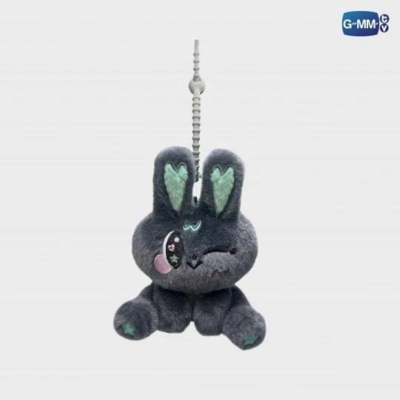 METAA DOLL KEYCHAIN
