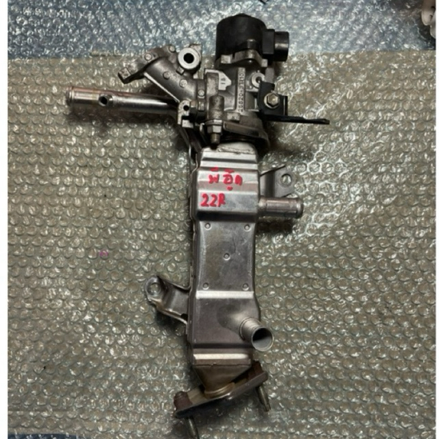 ออยคูลเลอร์ EGR  เครื่องยนต์ 2ZR พรีอุส Toyota 2ZR มือสองญี่ปุ่น ดูรูปก่อนกดซื้อ