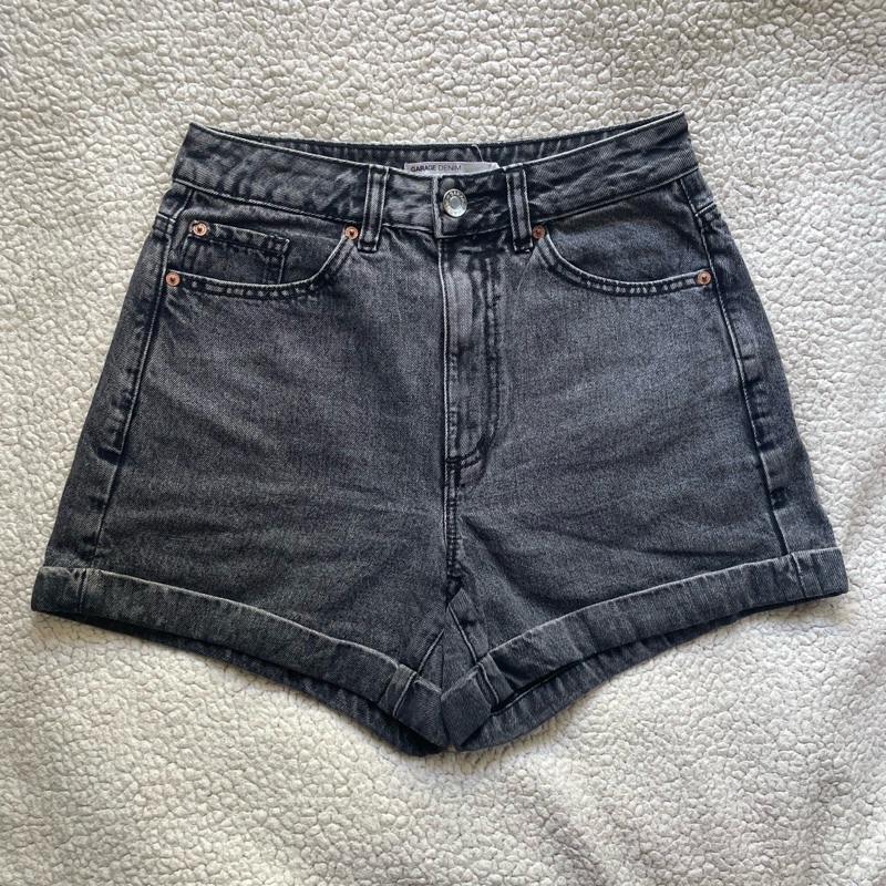 กางเกงยีนส์ขาสั้น Garage  มือสอง (เอว26)