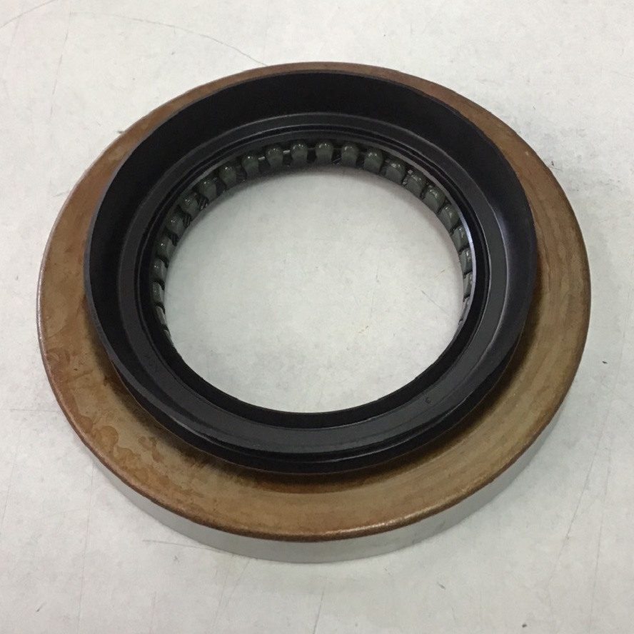 ซีลเดือยหมู รุ่น JCM,SBR,FRR210 แท้ ISUZU #1096254840TT