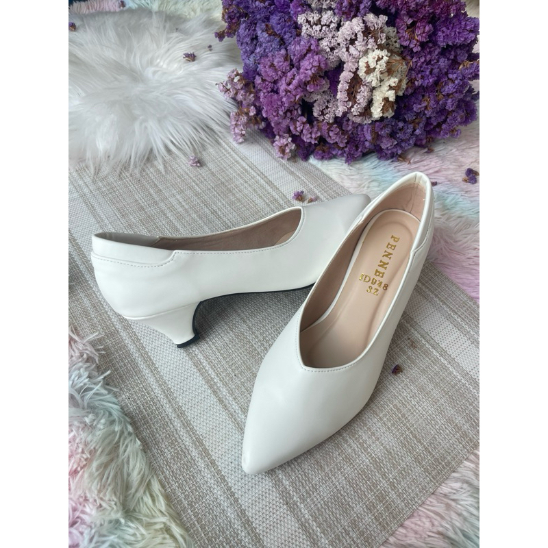 ND03:❤️Size 36-40💚พร้อมส่ง(ในไทย) หนังเรียบหน้าวี ชู นุ่มซับในกำมะหยี่ ส้น1.5 นิ้ว สีเรียบสุภาพ
