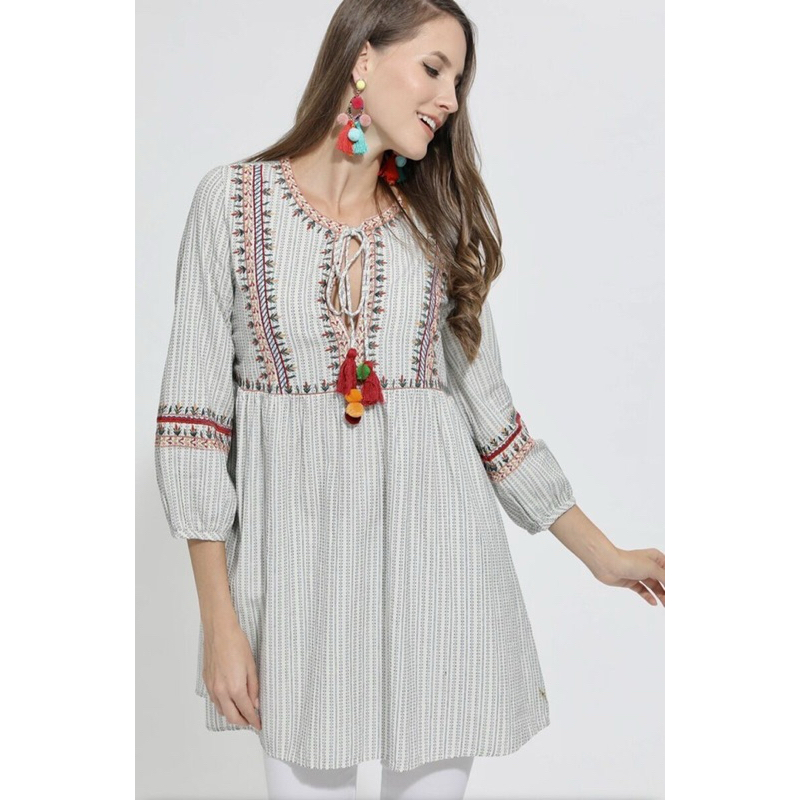 ZARA trf x dress x S x made in india ปักทั้งตัว tag ครบ อก 33-34 ยาว 31 ไหล่ 15  ❌ตำหนิ ปอมๆหาย1 ข้า