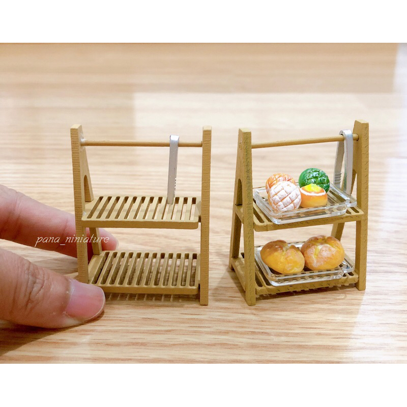 ชั้นไม้จิ๋ว ชั้นวางจิ๋ว ขนาด 4.2x2.5x5.8 cm. ราคา/ชิ้น