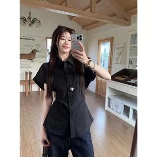 COCO💙เสื้อสุภาพสตรี แขนสั้น สีทึบ ปลอกคอ POLO ประเภทรุ่น Slim Fit ความเรียบง่าย อารมณ์ แฟชั่นสบาย ๆ การเดินทาง ทุกวัน