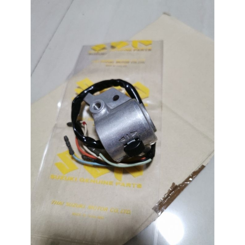สวิตช์​แฮนด์​ข้างขวา​ SUZUKI​ F50 F70...