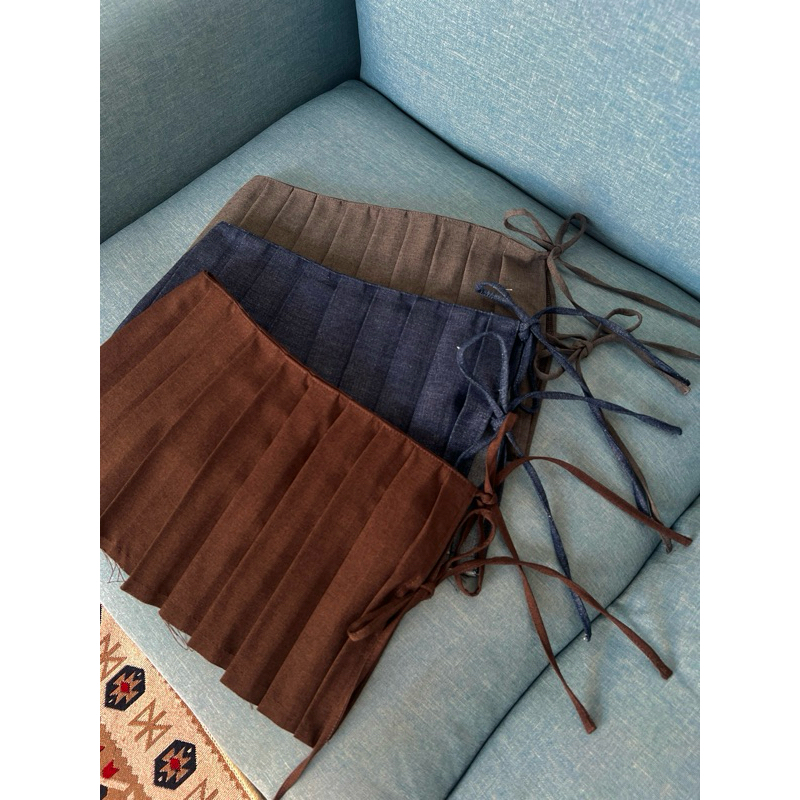 BALLADS RING-RING CALLING WRAP PLEATS กระโปรงพลีทแต่ง