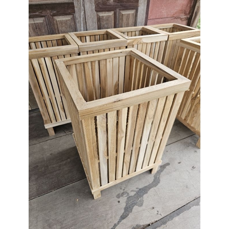 ตะกร้าไม้ขนาดใหญ่ 40×40×59 ซม