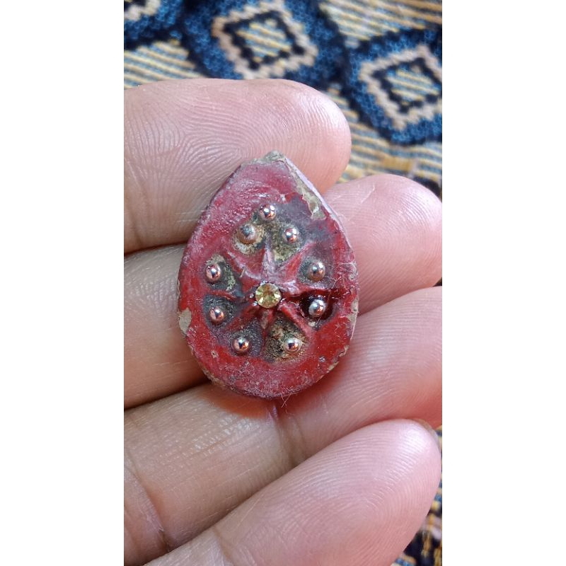 ดาวแม่เนื้อหอม สีดำ-แดง(นิยม)หลวงพ่อผินะ วัดสนมลาว จ.สระบุรีดาวนี้เป็นยุคท่าเกย นะค่ะ