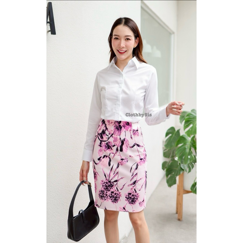 👗กระโปรงทำงานเอวสูง ลายดอก เนื้อผ้านุ่ม ผ้ายืดหยุ่น ใส่สบาย มีซับใน ยาว 22 นิ้วค่ะ