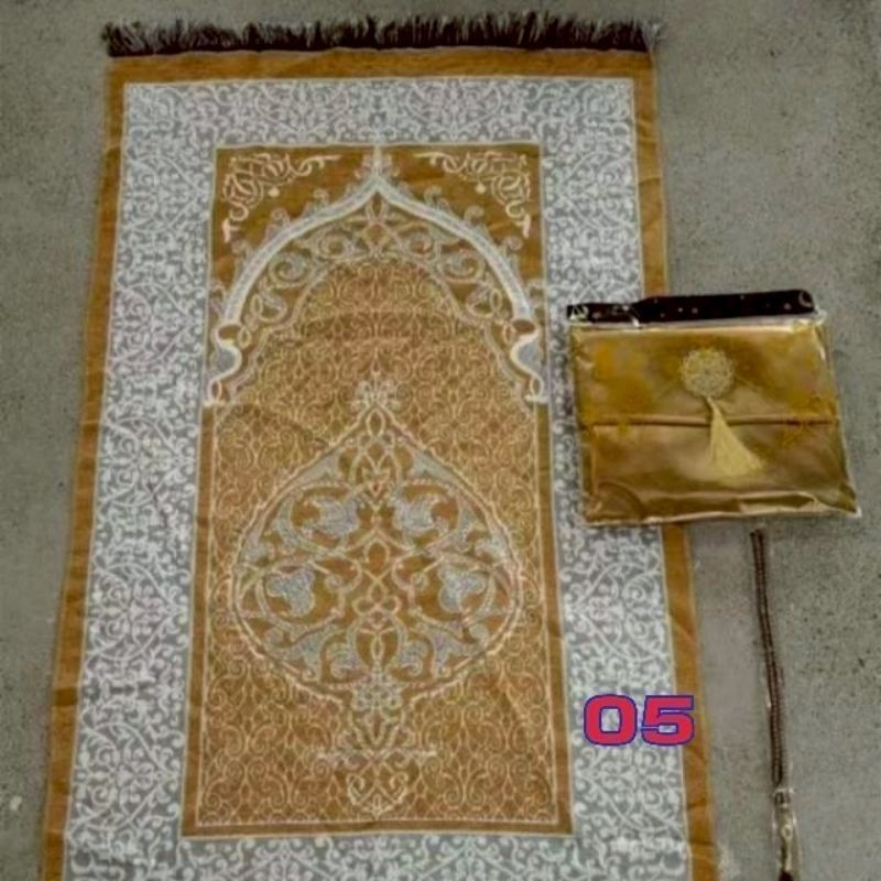 ผ้าปูละหมาดพร้อมกระเป๋าแบบพกพา แบบบาง ใช้วัสดุอย่างดี ในsetแถมฟรีลูกปะคำ 1 เส้นวัสดุ:เส้นใยโพลีเอสเตอร์ Size : 70x110cm - รูปที่ 4