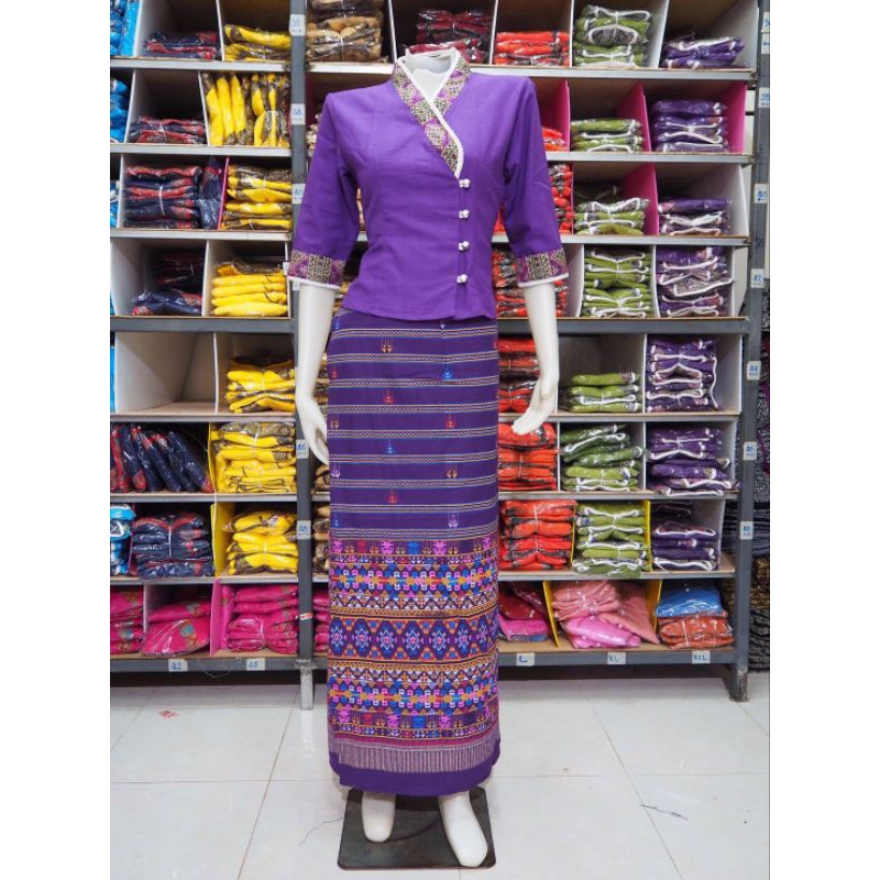 ชุดสีม่วง ผ้าฝ้าย งานเย็บสวย กระดุมผ่าหน้า ใส่ได้ทุกโอกาส