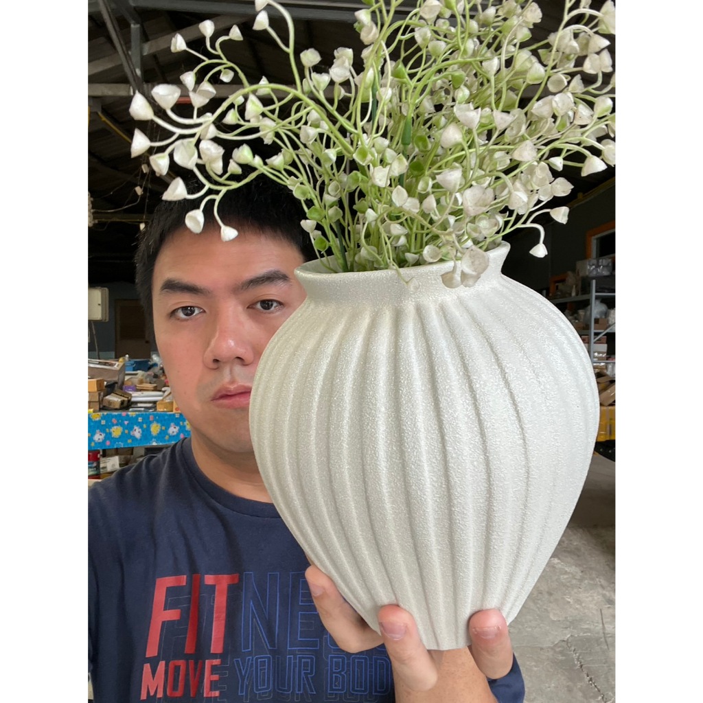 แจกันดอกไม้เซรามิก ขนาด 8นิ้ว Vase Ceramics สีขาวพ่นๆ แจกันจัดดอกไม้ ทรงโอ่ง ตกแต่งแจกันเซรามิกที่เรียบง่ายให้สวยและทันส