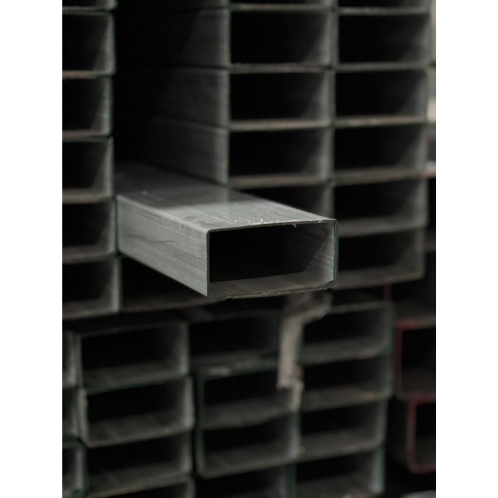 เหล็กกล่องกัลวาไนซ์ ขนาด 3x1.5" นิ้ว มาตรฐาน มอก. สุดถูก! หนา 1, 1.1, 1.3, 1.5 ความยาว 30-100 ซม