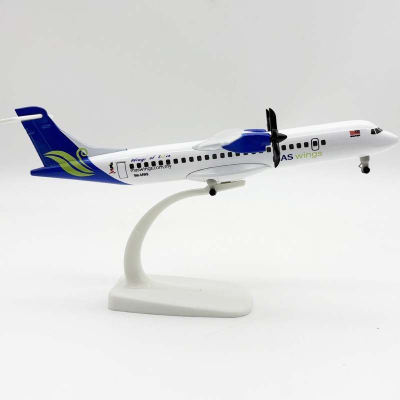 [20 cm] โมเดลเครื่องบิน New MAS มีใบพัด 2 ข้าง มีล้อ ขนาด 20 ซม. ทำด้วยเหล็ก มีฐานตั้งโชว์ให้ สวย งานคุณภาพ – ของสะสม ราคา ถูกที่สุด ดีลบีเคเค