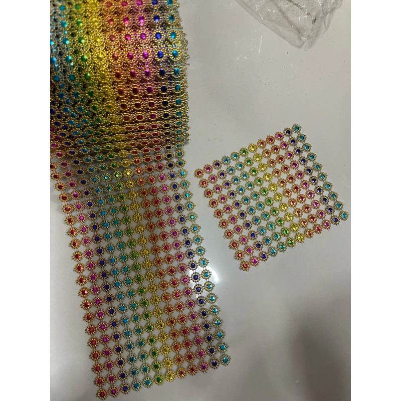 สังวาลย์พลอยรุ้ง 🌈 สีทอง ขนาด 8 มิล จำนวน 120 ชิ้น ราคา 13บาท ใช้ตกแต่งงานเหรียญโปรยทาน งานบายศรี thumbnail 4