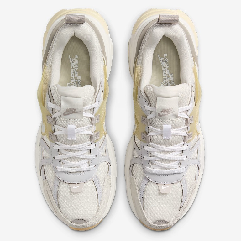 รองเท้าผู้หญิง Nike V2K Run ของแท้ ป้ายไทย