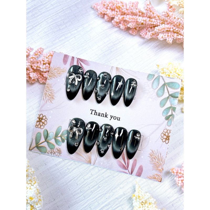 💞Alodie💕เล็บปลอมสีเจลแท้🖤ลูกแก้วสีดำ🖤งาน Handmade💅แถมฟรีชุดอุปกรณ์ติด