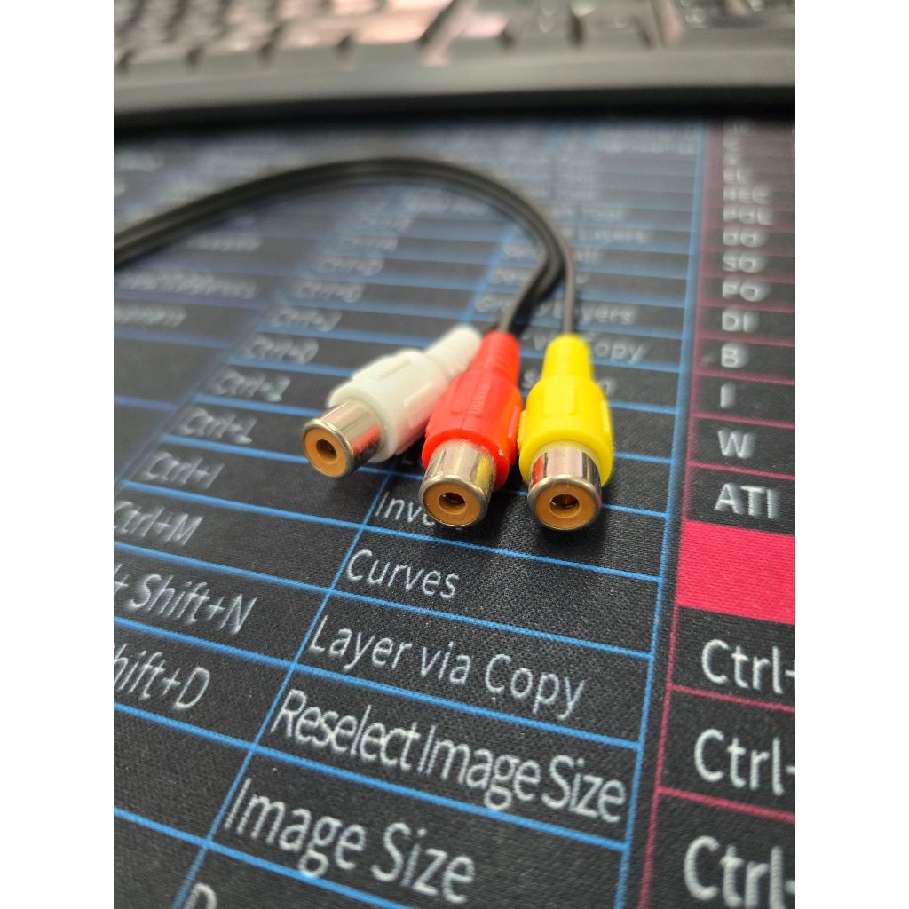 สายแปลง AV เข้า 1 ออก 3 สำหรับเครื่องวัดสัญญาณ PATTANA 213HD 519HD PN-31HD PN-61HD เท่านั้น