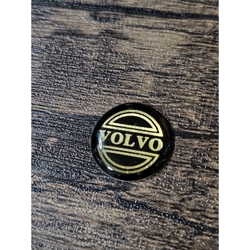 ส่งจากกรุงเทพ โลโก้ VOLVO ขนาด 1.8 cm ติดพวงกุญแจ (ติดตกแต่งตามชอบ)มีกาวในตัว
