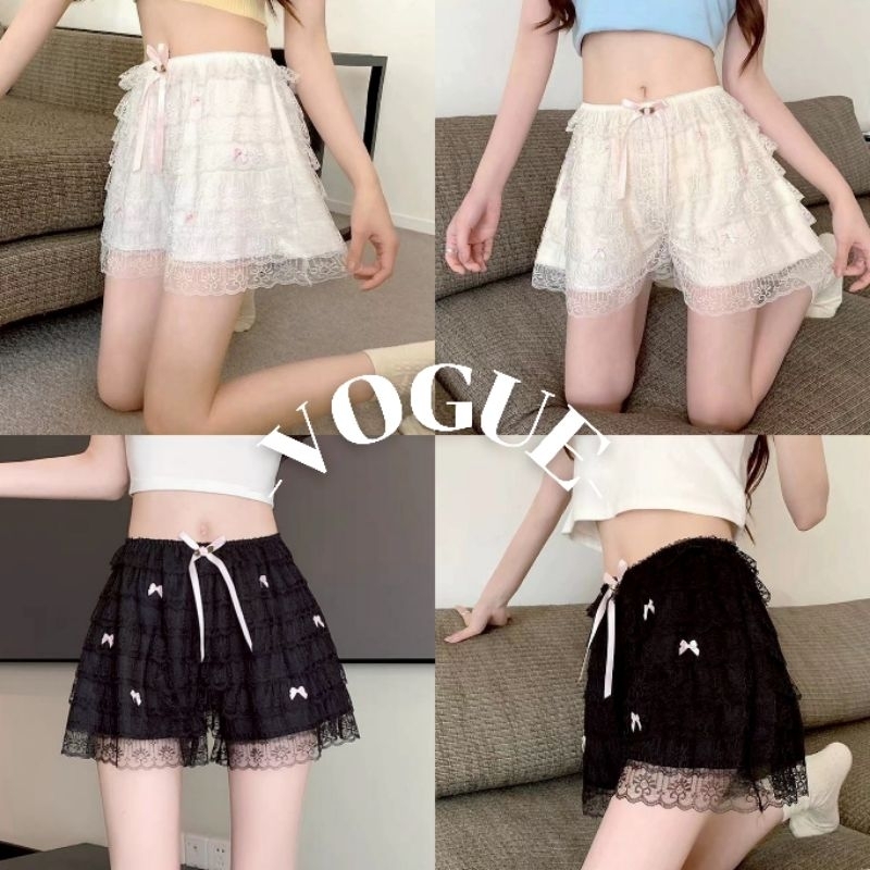 Vogue🌟พร้อมส่ง🌟 กางเกงขาสั้น เอวสม๊อค แต่งลูกไม้โบว์ สีพื้น (KK1220)