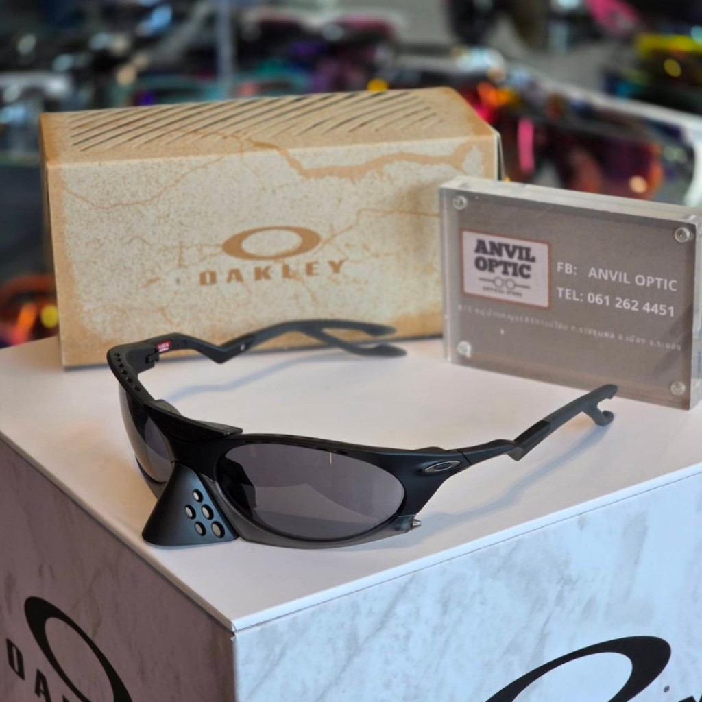 OAKLEY PLANTARIS F.MATTE BLACK L.PRIZM GREY OO943701 126/63