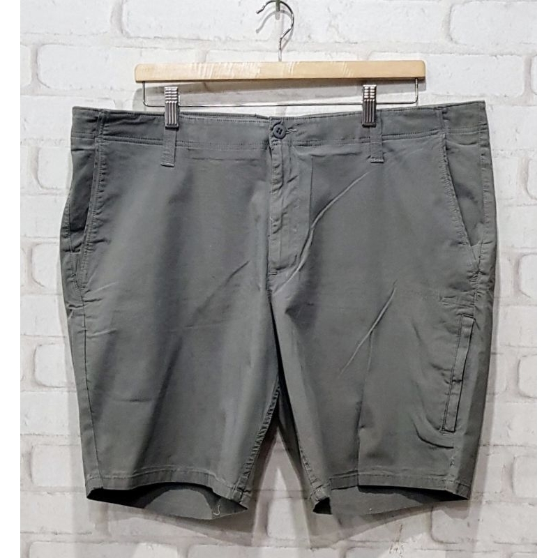 (J11) กางเกงขาสั้น DOCKERS เอว 42" สะโพก 44" ยาว 19" ปลายขา 10"