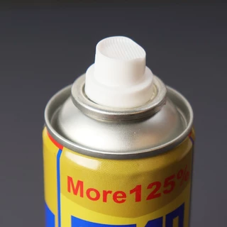 MUSCLE COW น้ำยาขจัดสนิม 250ML ขัดและทำความสะอาดผิวโลหะ สเปรย์หล่อลื่นและป้องกันสนิม