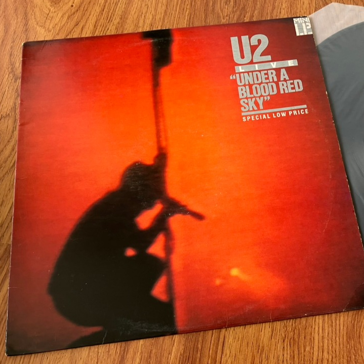 แผ่นเสียง U2 – Live "Under A Blood Red Sky"