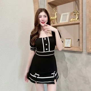 สินค้าพร้อมส่ง ชุดเซตกางเกงกระโปรงผ้าวูลเวฟ เสื้อครอปสม็อคไหล่แต่งกระดุมหน้าแต่งกุ้น+กางเกงกระโปรงผ่าหน้าแต่งโบว์หน้า
