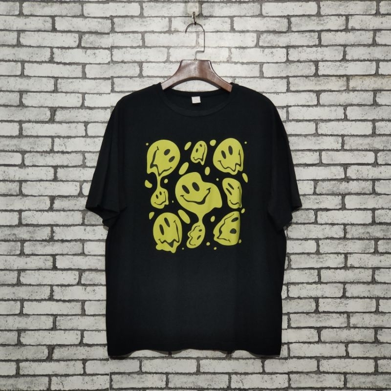 🔥Romwe Smile T-Shirt