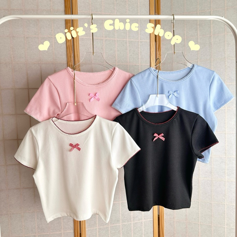 ❤️ Diiz’s ❤️ เสื้อครอป คอกลม แขนสั้น กุ๊นด้ายขอบหยัก งานน่ารัก แต่งโบว์